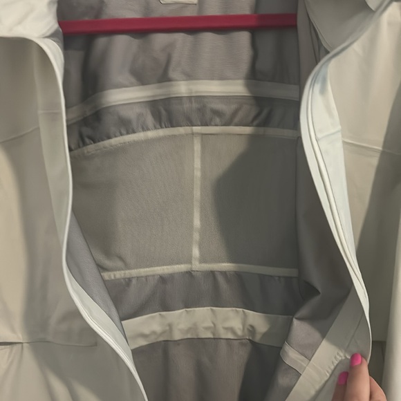 Lululemon Rain coat size 10 - Picture 5 of 11